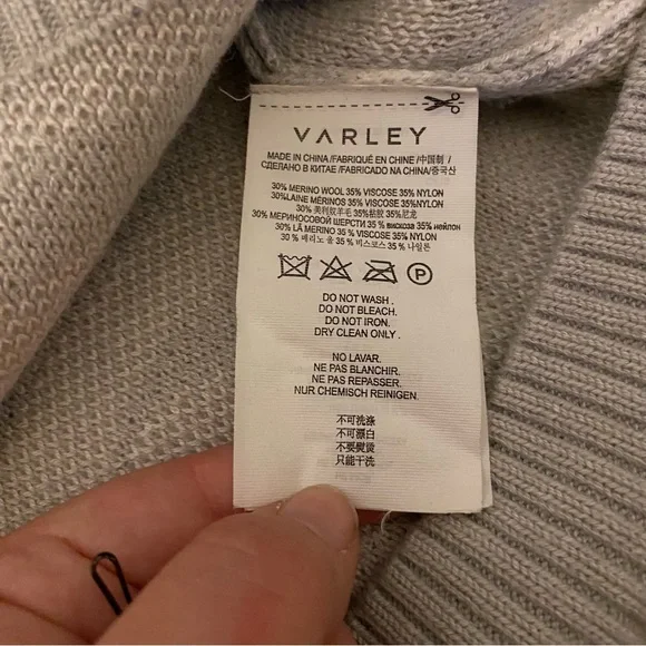 Anthropologie Varley Calvert Striped Oversized V-Neck Sweater Gray Zebra Size M - Picture 9 of 11